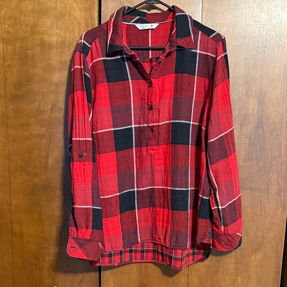 Lee Tops - Lee Plaid Red and Black Button-Up Shirt
